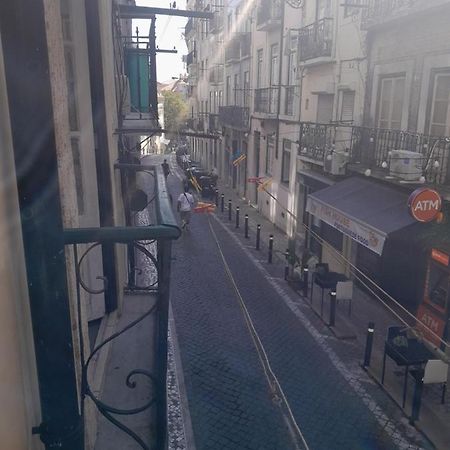 Chiado / Carmo Small Artist Lodge Lisbon Bagian luar foto